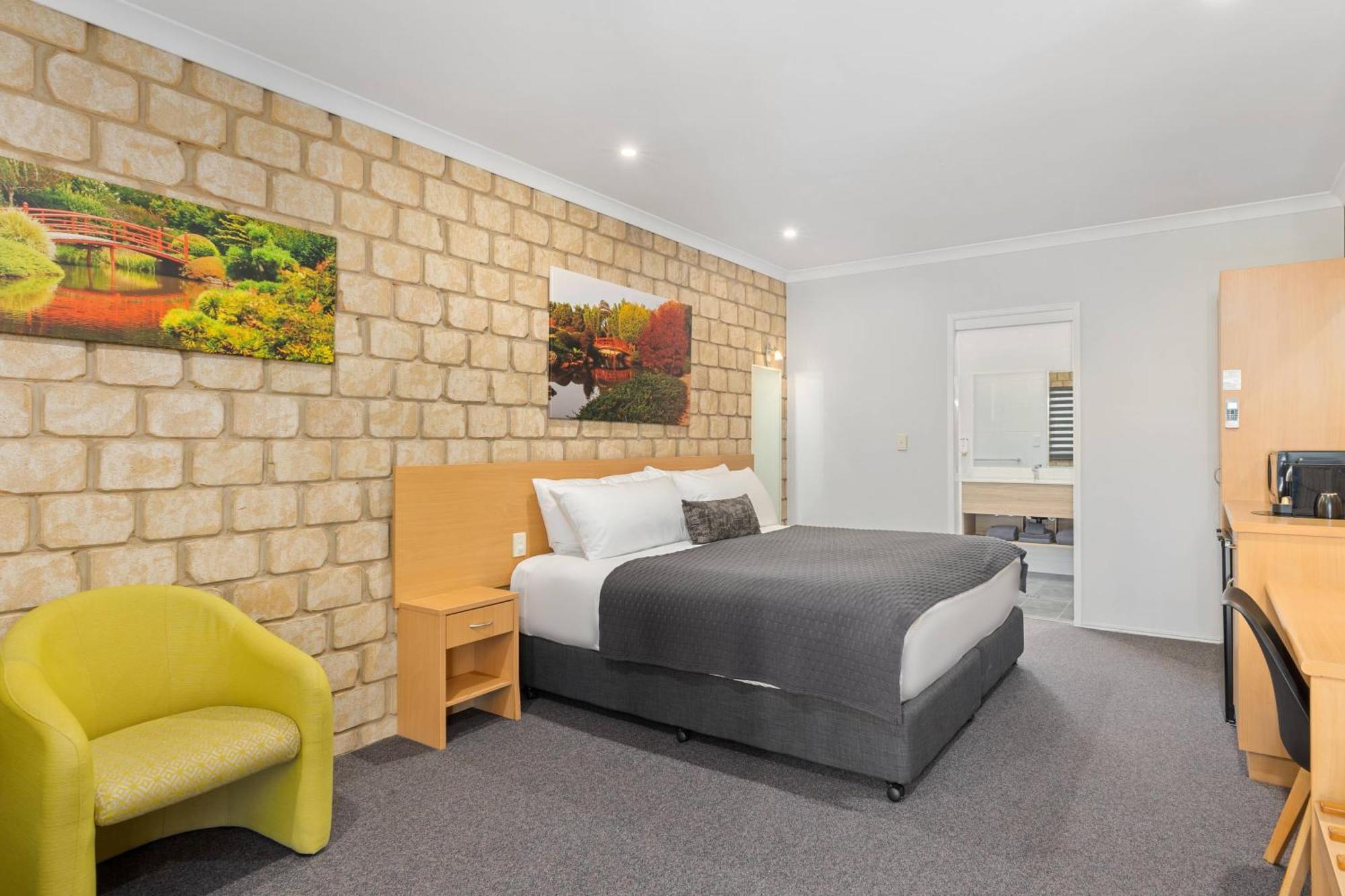 Great Divide Motor Inn Toowoomba Room photo