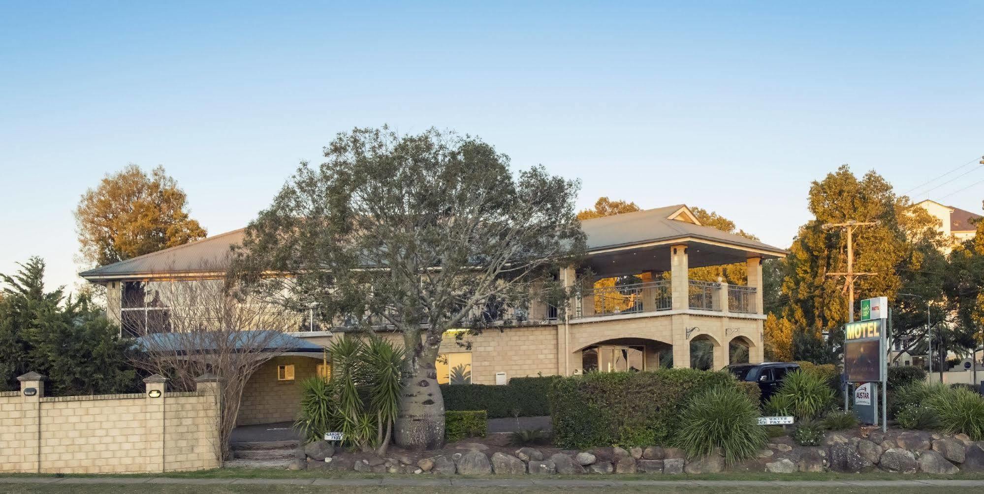 Great Divide Motor Inn Toowoomba Exterior photo